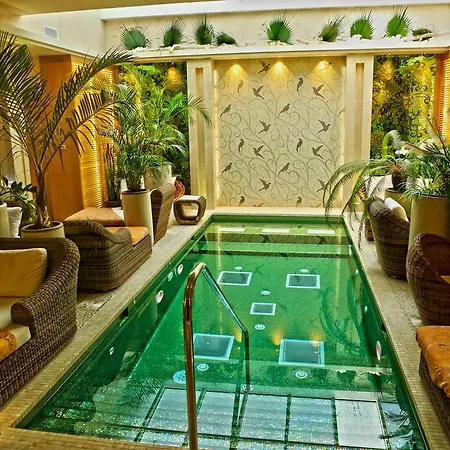 Hotel La Farandole Sanary-sur-Mer